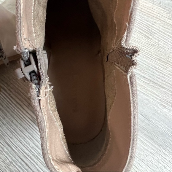 Banana Republic ankle beige heeled booties size 7. Well worn, please see photos. - Picture 11 of 12